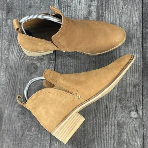 NEW DOLCE VITA Ankle Booties Block Heels Boot Pull Tab Womens Size 6 Almond Toe - Picture 13 of 13
